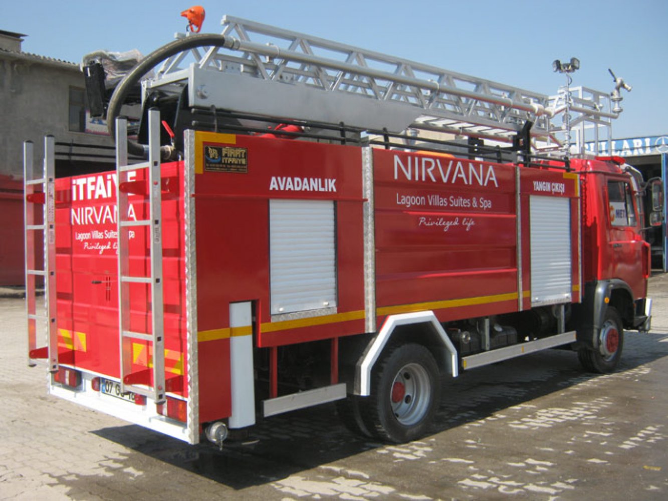 Nirvana İtfaiye Aracı