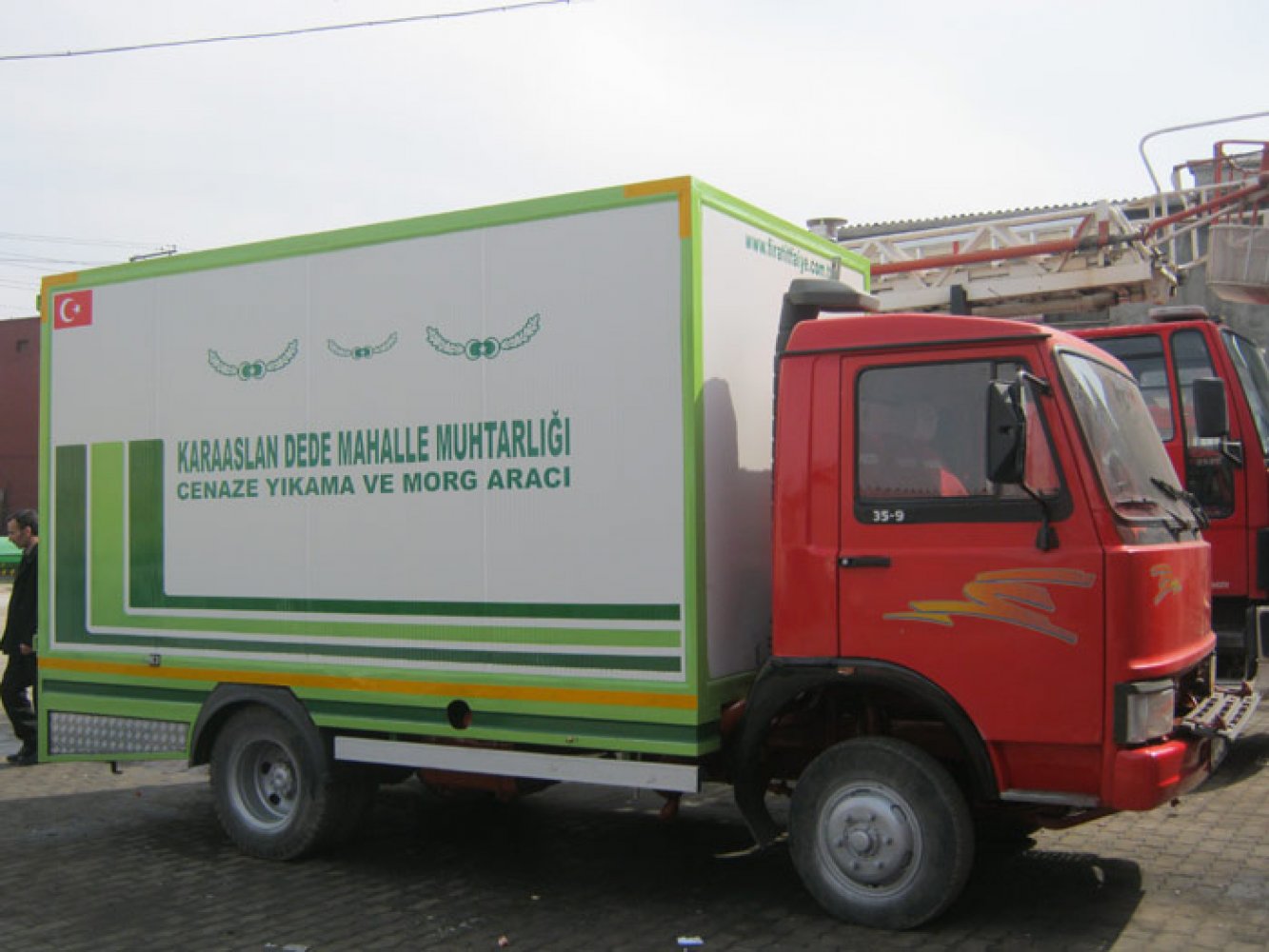 Karaaslan Dede Muhtarlığı Cenaze Yıkama ve Morg Aracı