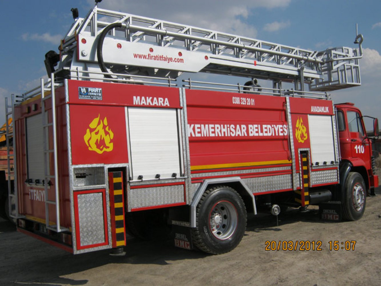 Kemerhisar Belediyesi İtfaiye Aracı